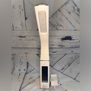 OTTLITE LED SANITIZING LIGHT DESK LAMP WHITE USB PORT